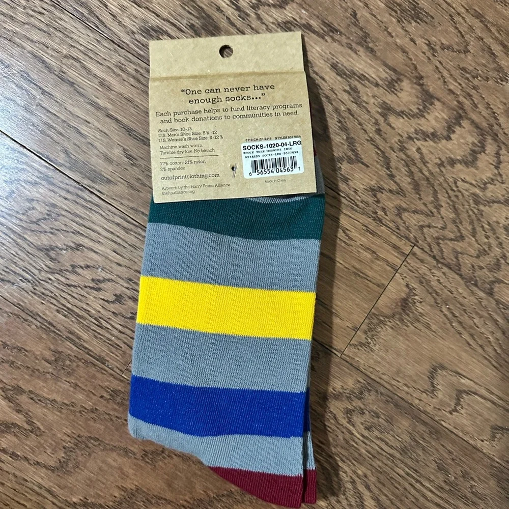 Harry Potter Socks “Books Turn Muggles into Wizards” Sock Size L (10-13) NWT